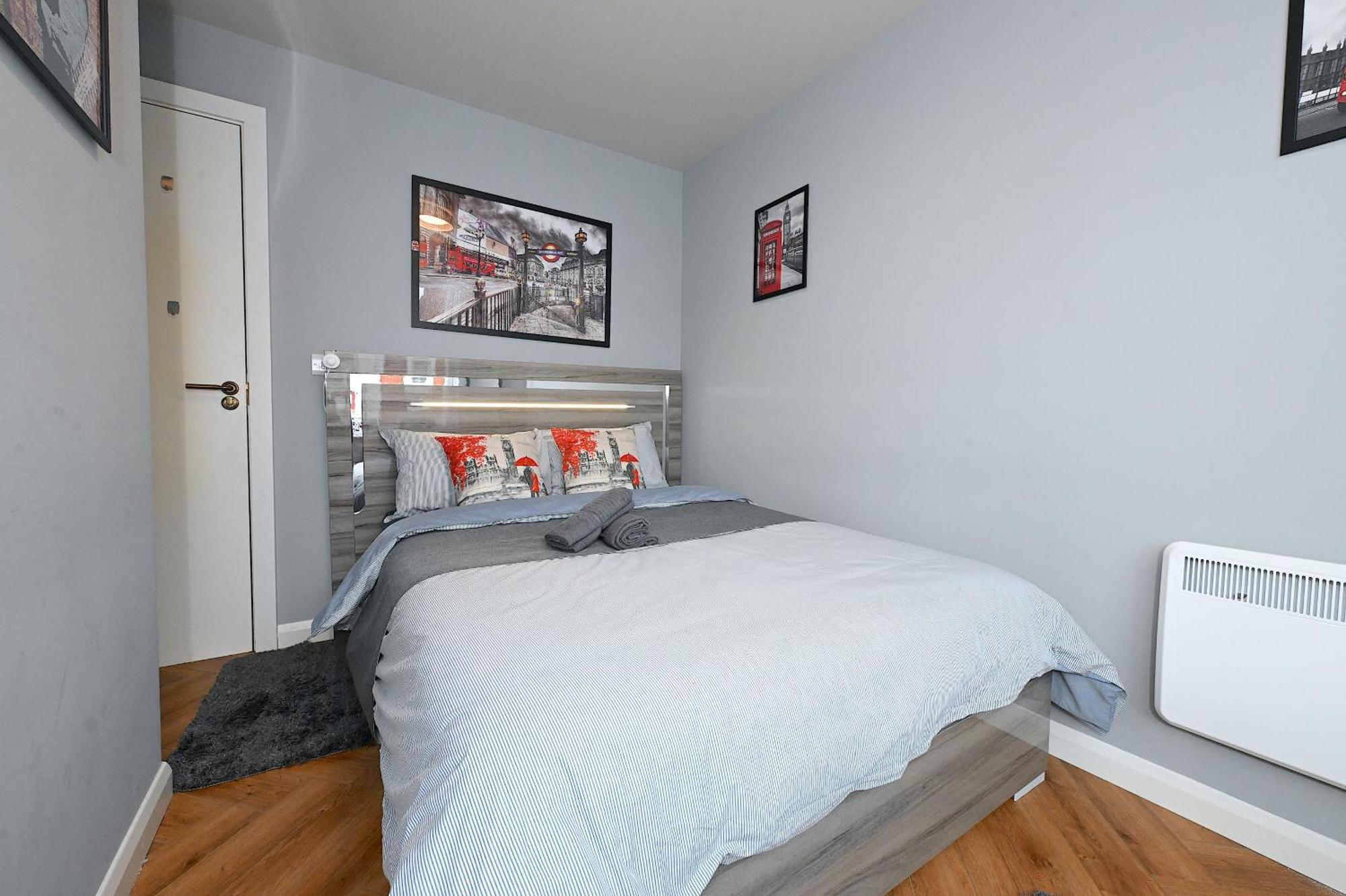 2 Bedroom Flat In Wood Green Piccadilly Line London Eksteriør billede