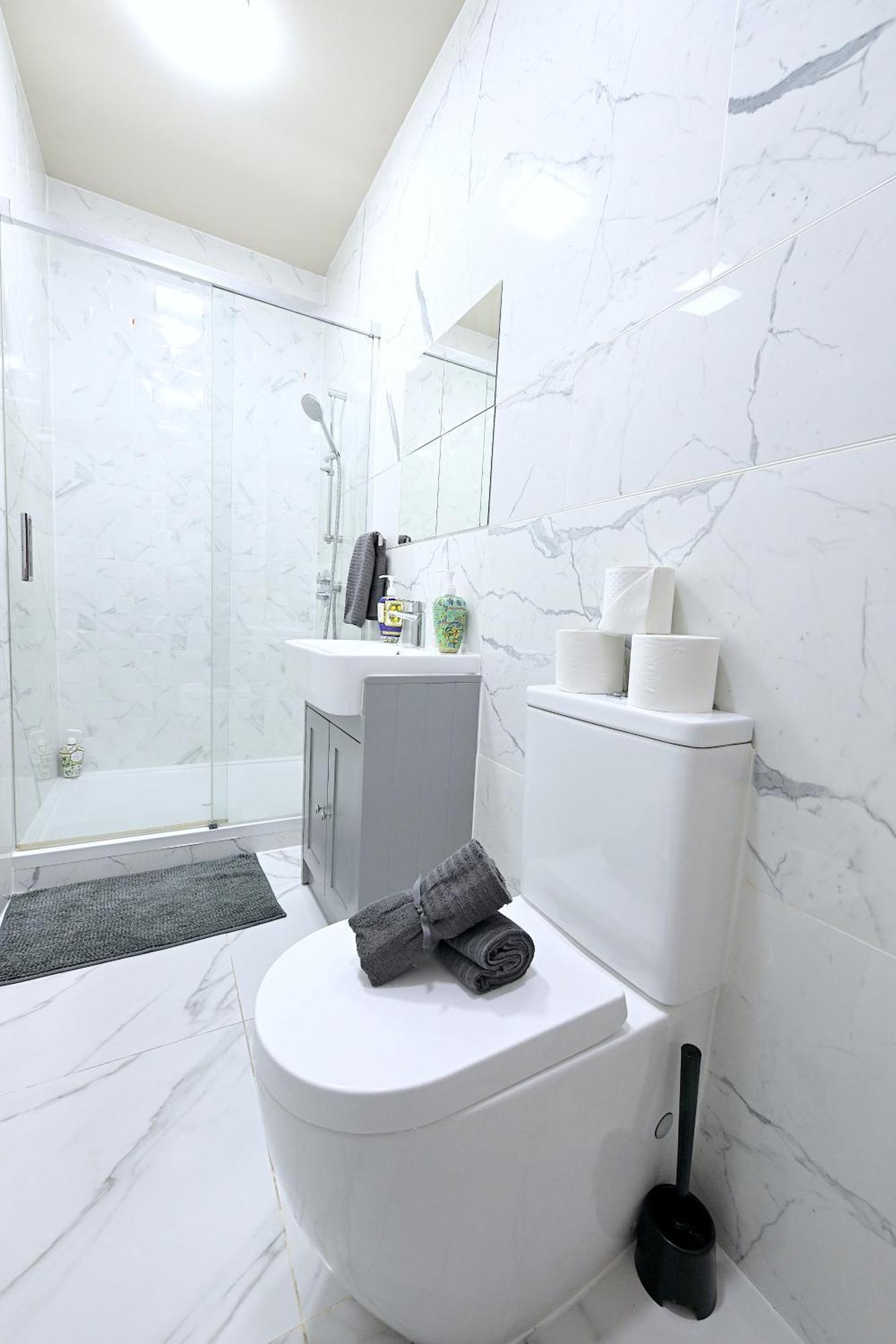 2 Bedroom Flat In Wood Green Piccadilly Line London Eksteriør billede